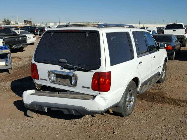 5LMPU28L7WLJ42147 - 1998 LINCOLN NAVIGATOR WHITE photo 4