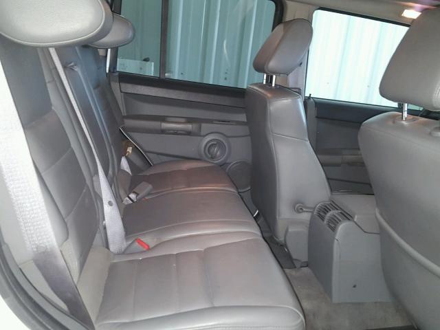1J8HH48K67C655029 - 2007 JEEP COMMANDER WHITE photo 6