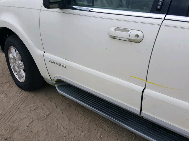 5LMEU68H34ZJ26287 - 2004 LINCOLN AVIATOR 白色 照片 9