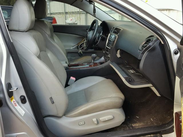 JTHBK262062009235 - 2006 LEXUS IS 250 SILVER photo 5