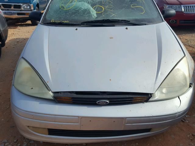 1FAFP34331W378569 - 2001 FORD FOCUS SE SILVER photo 7