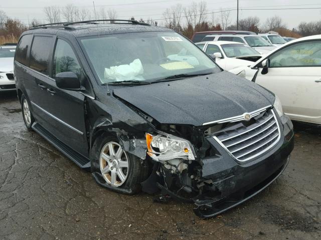 2A4RR5D19AR257754 - 2010 CHRYSLER TOWN & COU BLACK photo 1