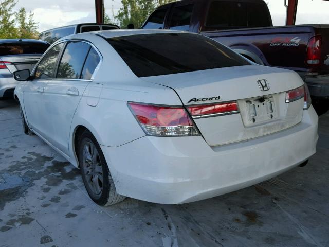 1HGCP2F4XCA234435 - 2012 HONDA ACCORD LXP WHITE photo 3