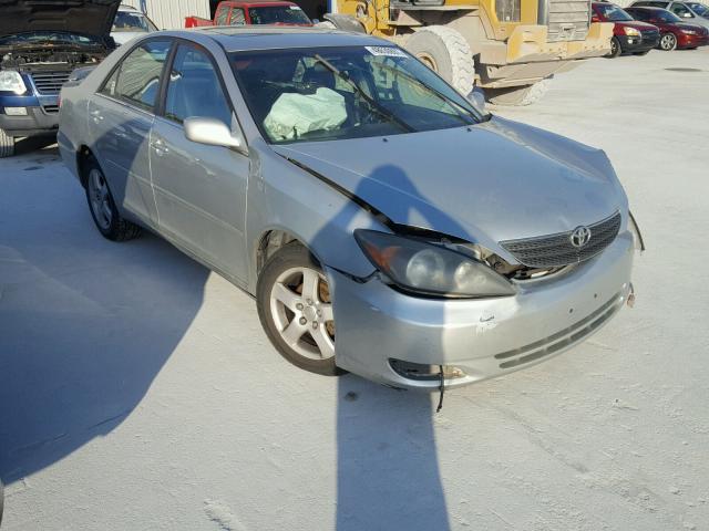 4T1BE32K54U841493 - 2004 TOYOTA CAMRY LE SILVER photo 1