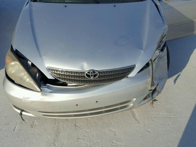 4T1BE32K54U841493 - 2004 TOYOTA CAMRY LE SILVER photo 7