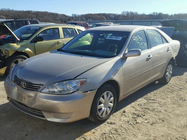 4T1BE32K55U553345 - 2005 TOYOTA CAMRY LE 棕色 照片 2