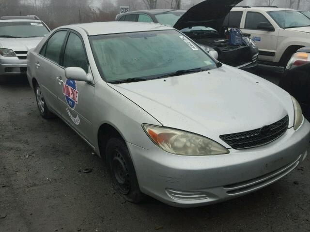 4T1BE32K74U861650 - 2004 TOYOTA CAMRY LE 银色 照片 1