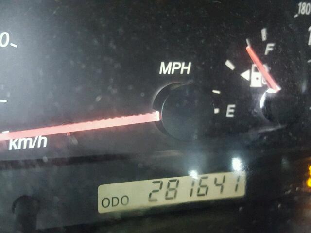 4T1BE32K74U861650 - 2004 TOYOTA CAMRY LE 银色 照片 8