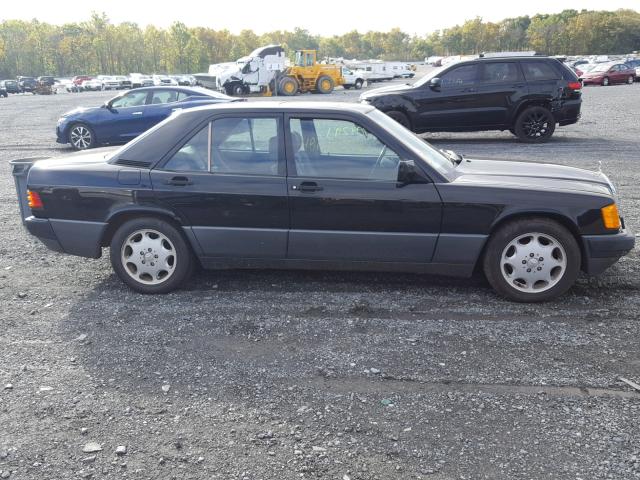 WDBDA29D7PG056419 - 1993 MERCEDES-BENZ 190 E 2.6 BLACK photo 9