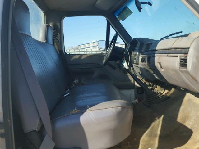 1FTJF35H1VEA74637 - 1997 FORD F350 WHITE photo 5