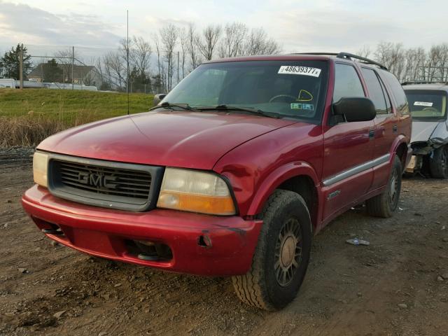 1GKDT13W512169780 - 2001 GMC JIMMY MAROON photo 2