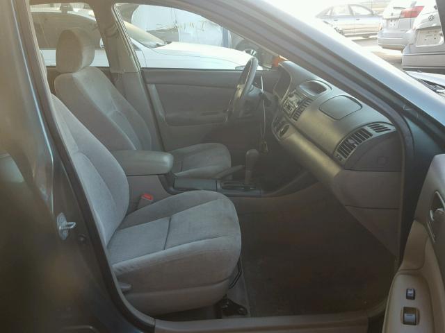 4T1BE32K94U262121 - 2004 TOYOTA CAMRY LE 绿色 照片 5