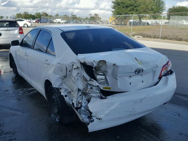 4T1BF3EK1BU725696 - 2011 TOYOTA CAMRY BASE WHITE photo 3