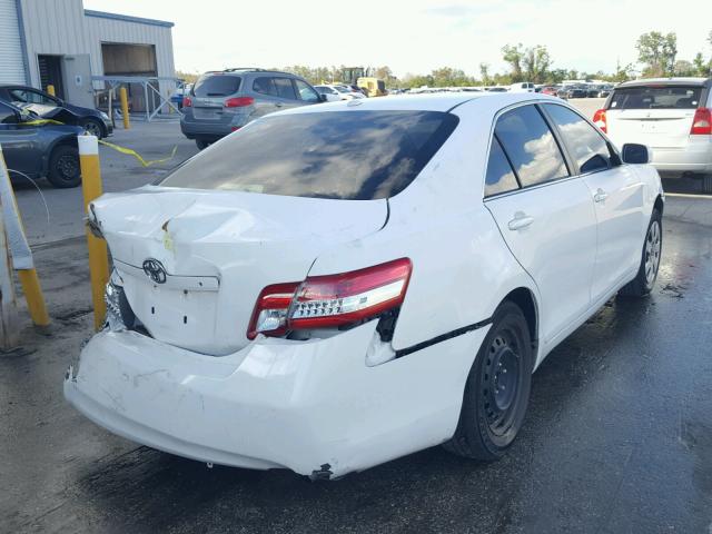 4T1BF3EK1BU725696 - 2011 TOYOTA CAMRY BASE WHITE photo 4