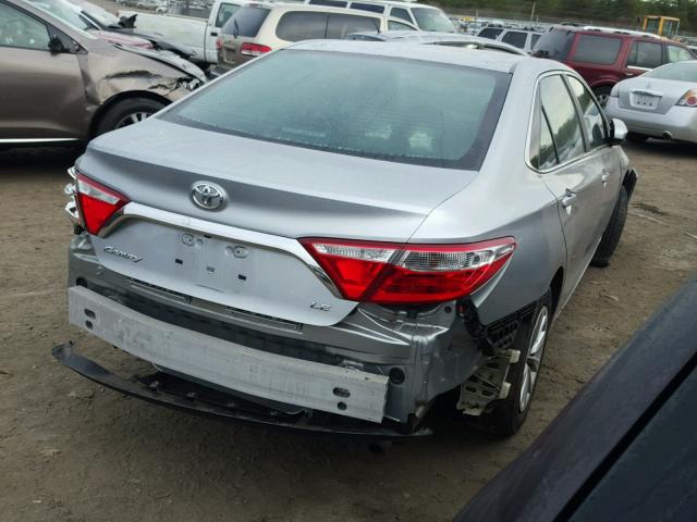 4T4BF1FK4FR474512 - 2015 TOYOTA CAMRY LE SILVER photo 4