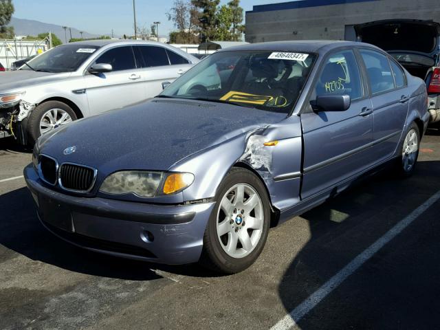 WBAET37452NG83116 - 2002 BMW 325 I BLUE photo 2