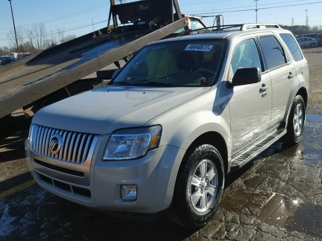 4M2CU81759KJ07813 - 2009 MERCURY MARINER WHITE photo 2