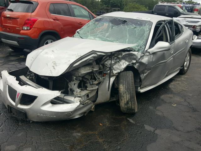 2G2WP552771161588 - 2007 PONTIAC GRAND PRIX SILVER photo 2