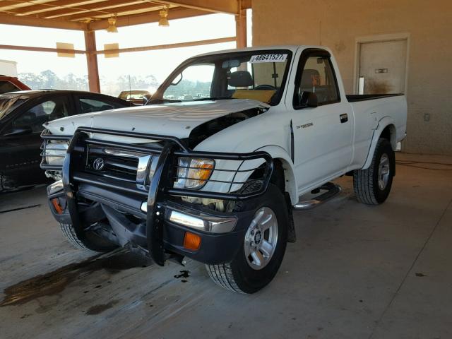 4TAPM62N4WZ130961 - 1998 TOYOTA TACOMA WHITE photo 2