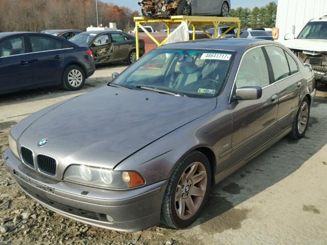 WBADT334X2GF42662 - 2002 BMW 525 I SILVER photo 2