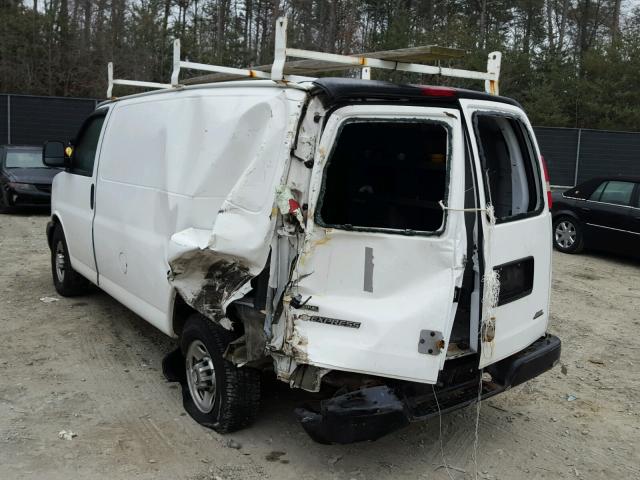 1GCZGFBA4A1108970 - 2010 CHEVROLET EXPRESS G2 WHITE photo 3