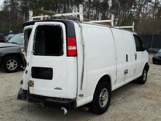 1GCZGFBA4A1108970 - 2010 CHEVROLET EXPRESS G2 WHITE photo 4