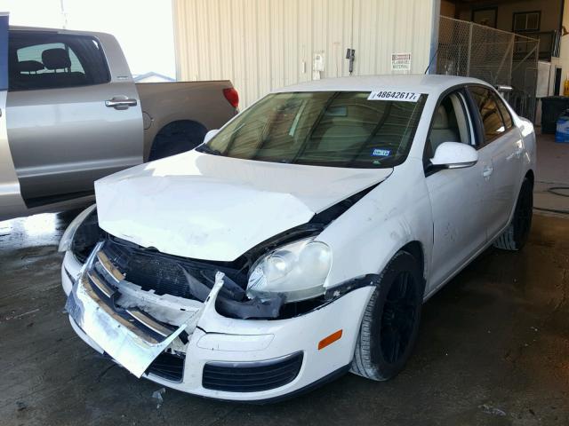 3VWJZ71K18M003367 - 2008 VOLKSWAGEN JETTA S WHITE photo 2