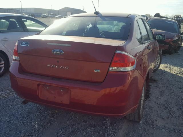 1FAHP35N99W268758 - 2009 FORD FOCUS SE RED photo 4