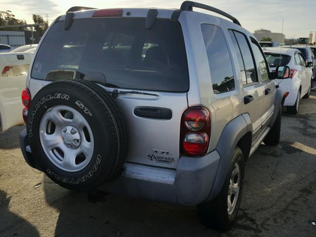 1J4GK48K86W113846 - 2006 JEEP LIBERTY SP GRAY photo 4