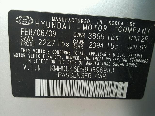 KMHDU46D99U696933 - 2009 HYUNDAI ELANTRA GL SILVER photo 10