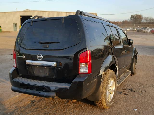 5N1AR1NB2BC631744 - 2011 NISSAN PATHFINDER BLACK photo 4