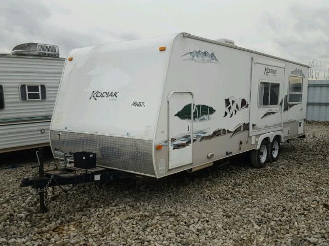 47CTS5N288K122263 - 2008 SKAM KODIAK WHITE photo 3