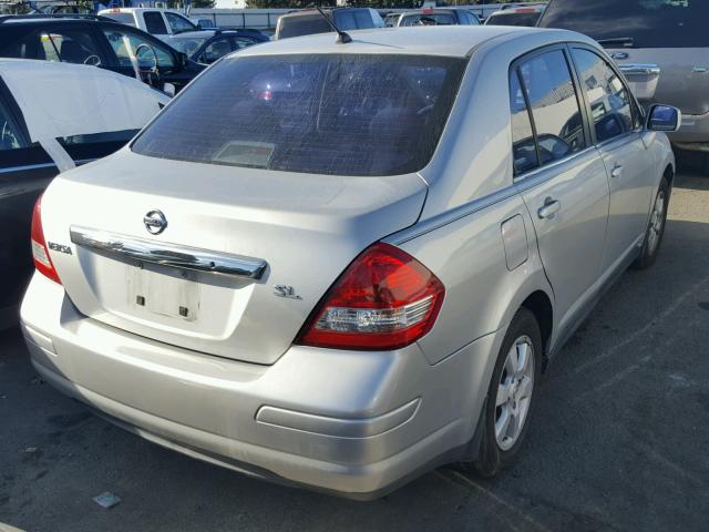 3N1BC11E17L404425 - 2007 NISSAN VERSA S SILVER photo 4