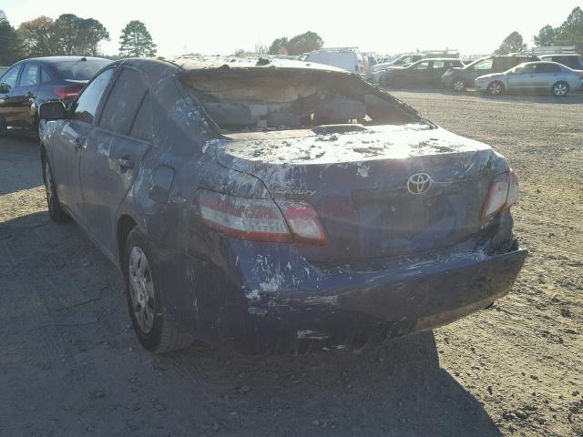 4T1BF3EK2BU715727 - 2011 TOYOTA CAMRY BASE BLUE photo 3