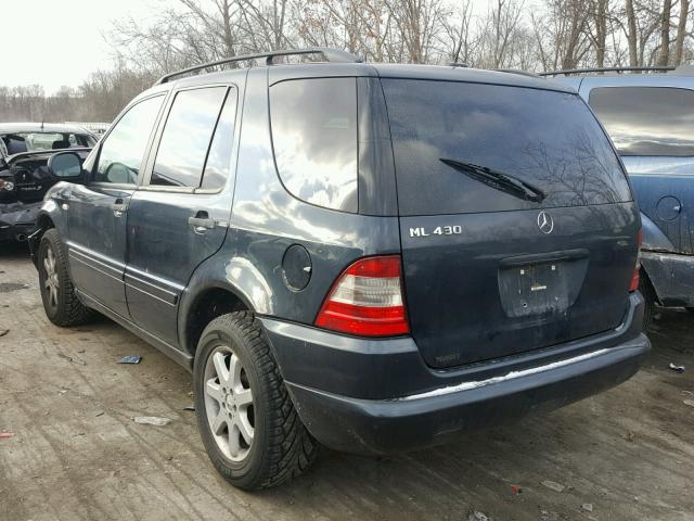 4JGAB72E51A232486 - 2001 MERCEDES-BENZ ML 430 BLUE photo 3