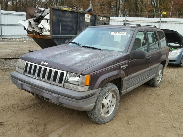 1J4GZ58S7PC675645 - 1993 JEEP GRAND CHER MAROON photo 2