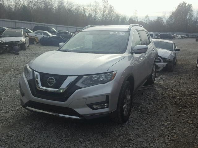 KNMAT2MT1HP602811 - 2017 NISSAN ROGUE S SILVER photo 2