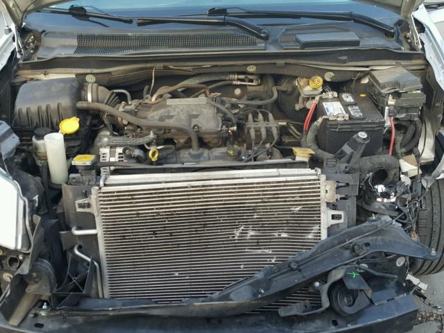 2A4RR5D10AR289105 - 2010 CHRYSLER TOWN & COU SILVER photo 7