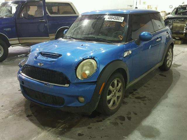 WMWMF73537TT83910 - 2007 MINI COOPER S BLUE photo 2