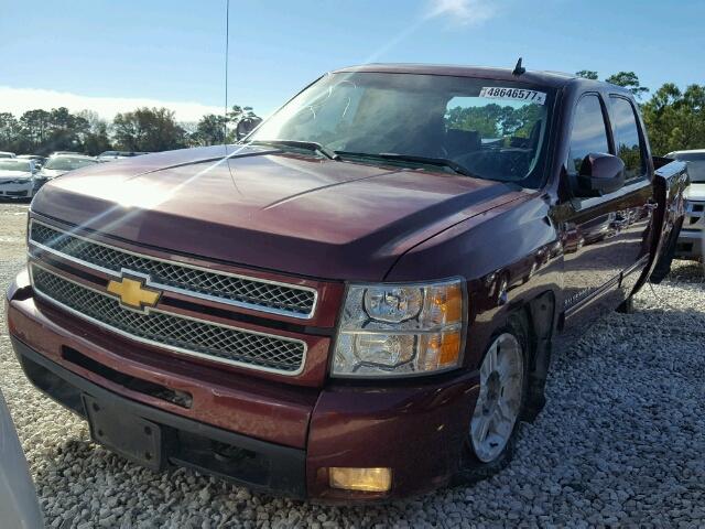 3GCPKTE76DG268732 - 2013 CHEVROLET SILVERADO MAROON photo 2