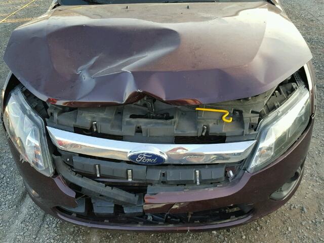 3FAHP0HA4BR238311 - 2011 FORD FUSION SE BURGUNDY photo 9