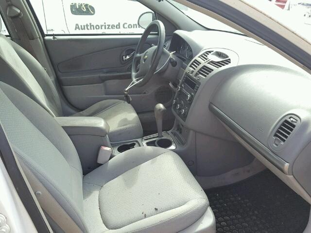 1G1ZS58F57F240622 - 2007 CHEVROLET MALIBU LS თეთრი ფოტო 5