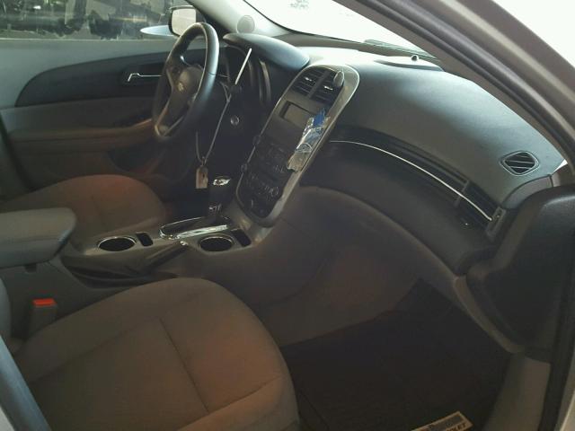 1G11B5SA2GF133229 - 2016 CHEVROLET MALIBU LIM SILVER photo 5