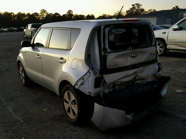 KNDJN2A20G7830321 - 2016 KIA SOUL SILVER photo 3