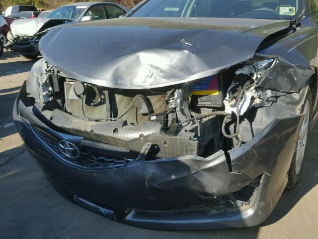 4T1BF1FK9CU035439 - 2012 TOYOTA CAMRY BASE GRAY photo 9