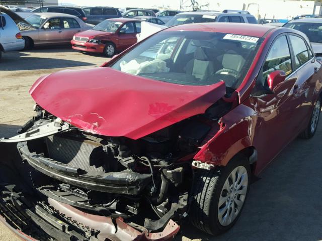 KMHD35LH9GU300822 - 2016 HYUNDAI ELANTRA GT RED photo 2