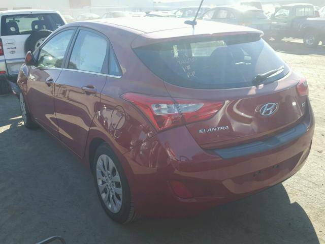 KMHD35LH9GU300822 - 2016 HYUNDAI ELANTRA GT RED photo 3