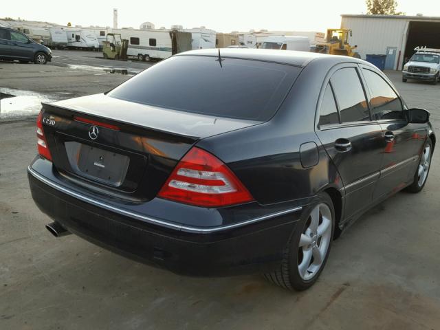 WDBRF52H26F747559 - 2006 MERCEDES-BENZ C GENERATI BLACK photo 4