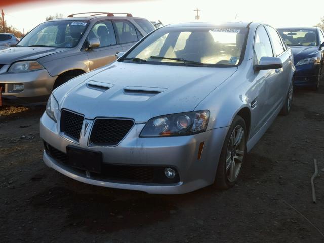 6G2ER57709L234539 - 2009 PONTIAC G8 WHITE photo 2