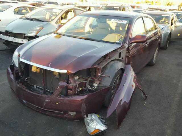 4T1BK36B16U113675 - 2006 TOYOTA AVALON XL RED photo 2